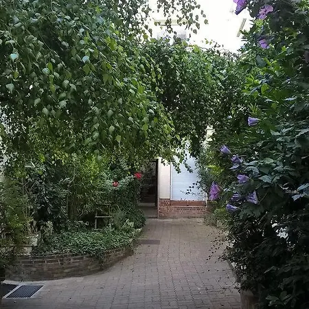Bed & Breakfast Charenton Apartment *