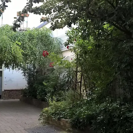 Apartment Bed & Breakfast Charenton *